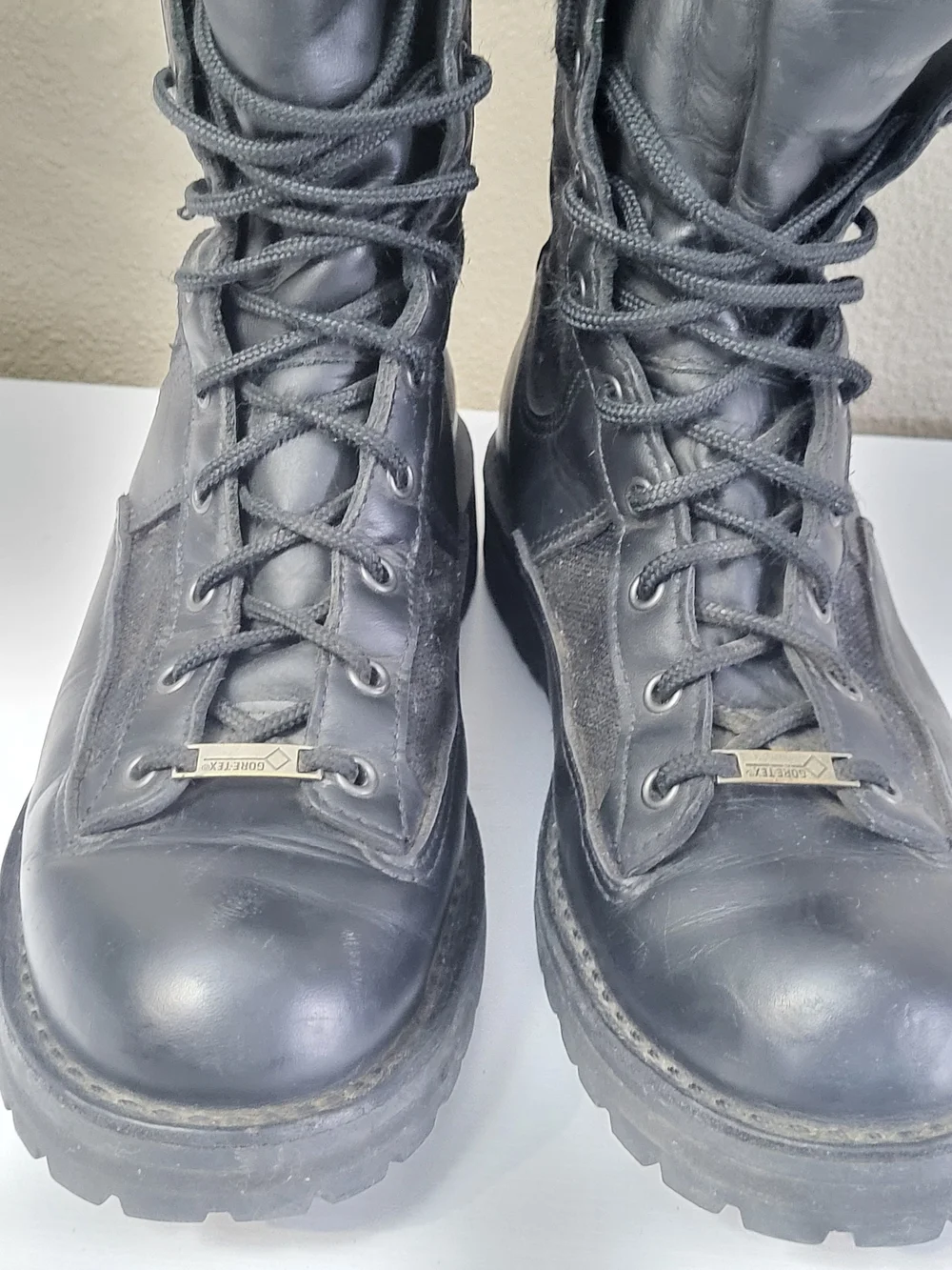 Danner Acadia Men's Black Leather Combat Boots - Sturdy Lace-Up Work Boot Sz 10